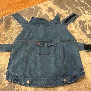 TARGET LEVI DOG JEAN JACKET